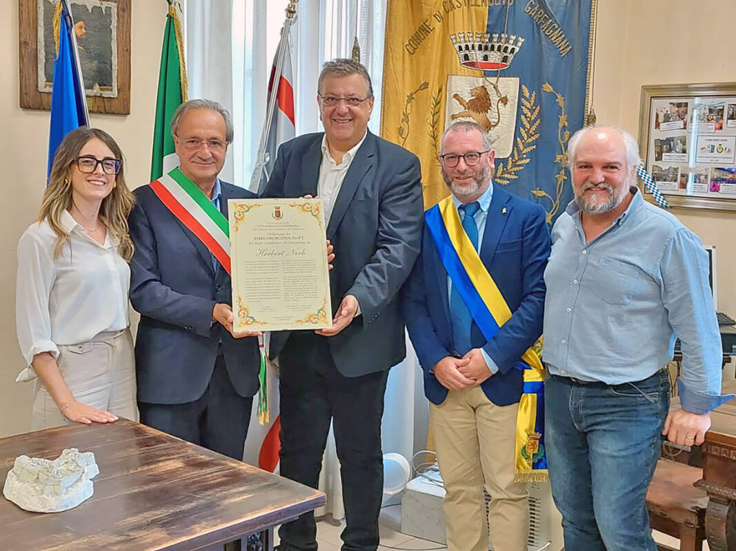 Herbert Nerb zu Ehrenbürger von Castelnuovo die Garfagnana ernannt